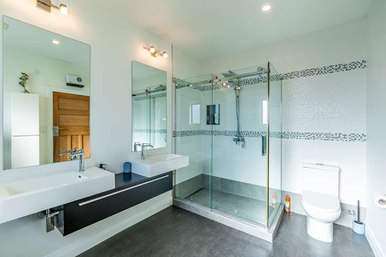 3 Climie Terrace Waimataitai_18