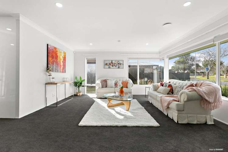 3 Stewart Gibson Place Manurewa_4