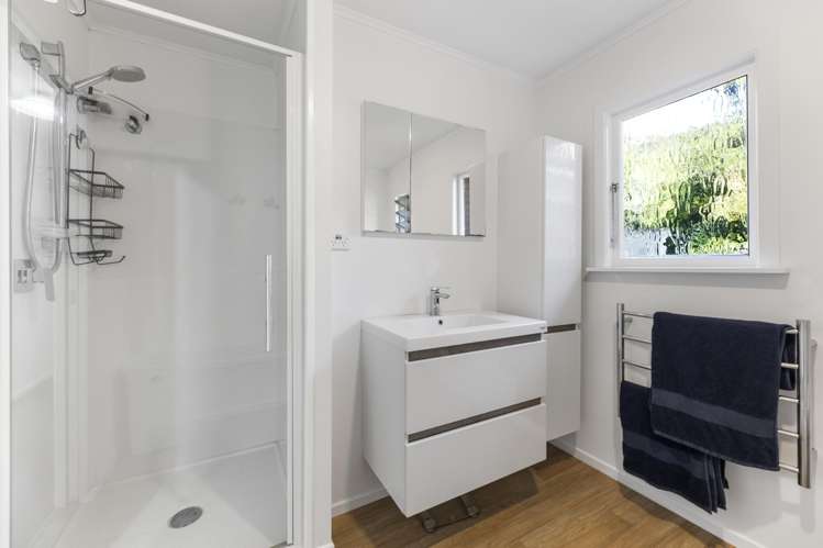 8 & 10 Gannet Lane Saint Leonards_15