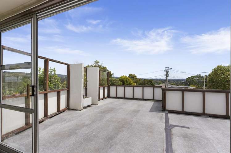 29 Highland Avenue Titirangi_16