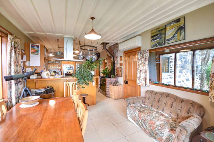 80 Purakaunui Road Mihiwaka_10