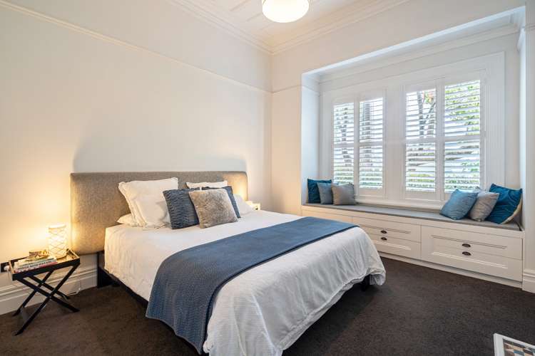 6 Shoal Bay Road Devonport_17