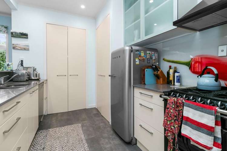 2/28 Tennyson Street Mount Eden_3