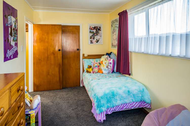 209b Waddington Drive Naenae_11