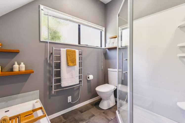 107 Main Road Tawa_12