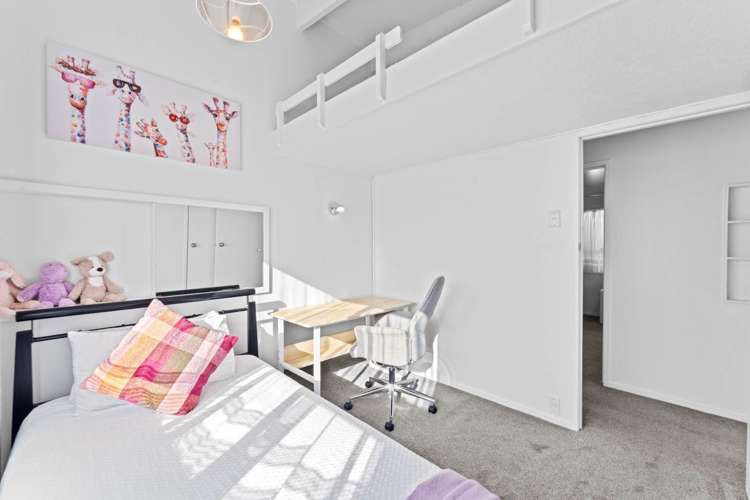 39 Willerton Avenue New Lynn_18