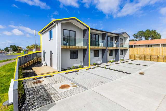 8/233 Finlayson Avenue Clendon Park_1