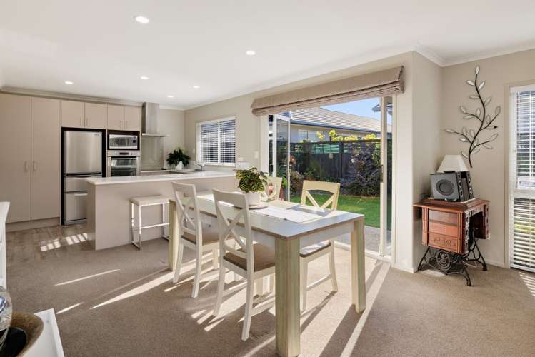 16 Bridgewater Way Pyes Pa_7