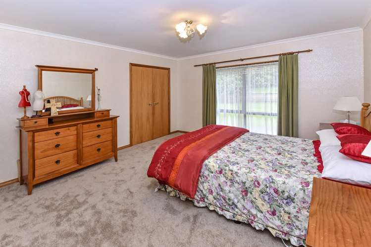 156 Polo Prince Drive Alfriston_11