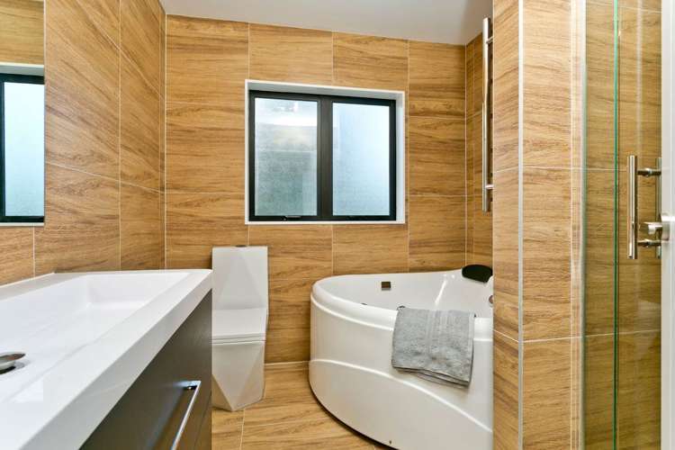 8a Wilkinson Way Browns Bay_14