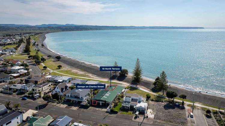 10 North Terrace Westshore_22