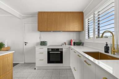 404 Riverslea Road North_4