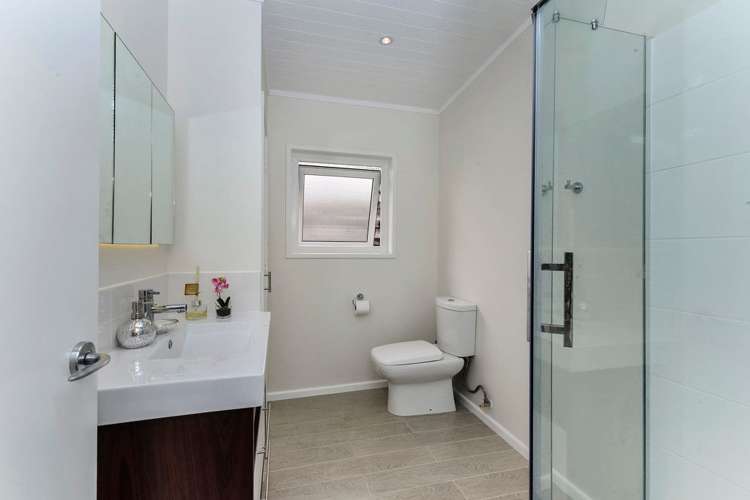 1/49 Tramway Road Beach Haven_16