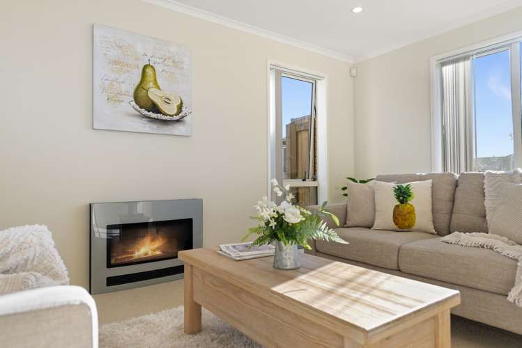 125 Basley Road Owhata_3