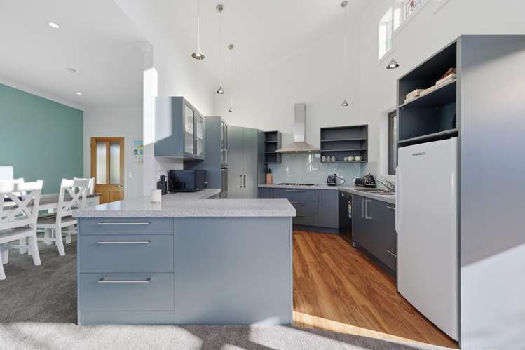 36 Beach Road_5
