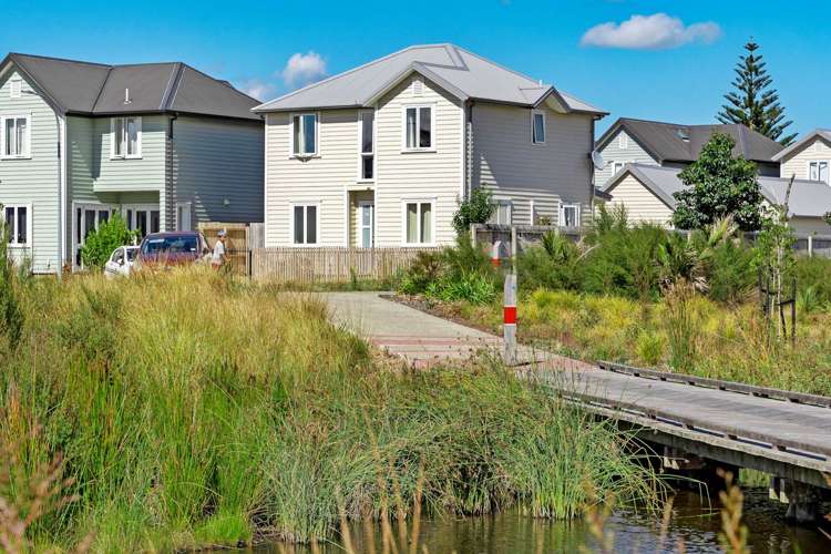 8 Saddleback Crescent Papakura_41