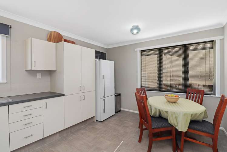 2 Kauri Crescent Matamata_5