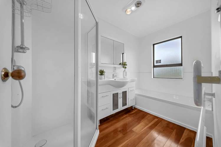 1/31 Cyclarama Crescent Massey_11