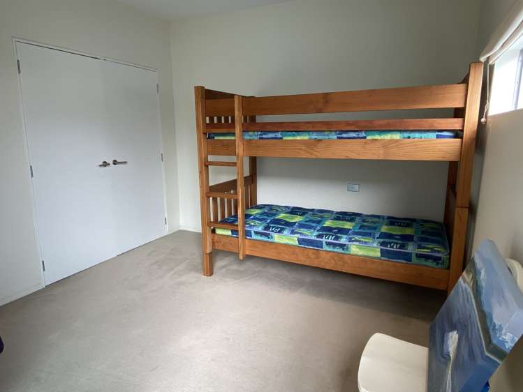 5/16 Beach Front Lane Browns Bay_21