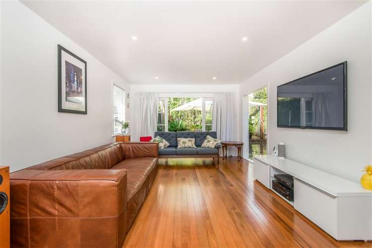 84 Salisbury Road Birkdale_3