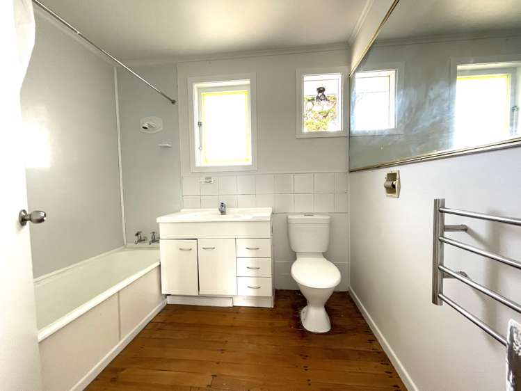 59 Roberts Rd Te Atatu South_7