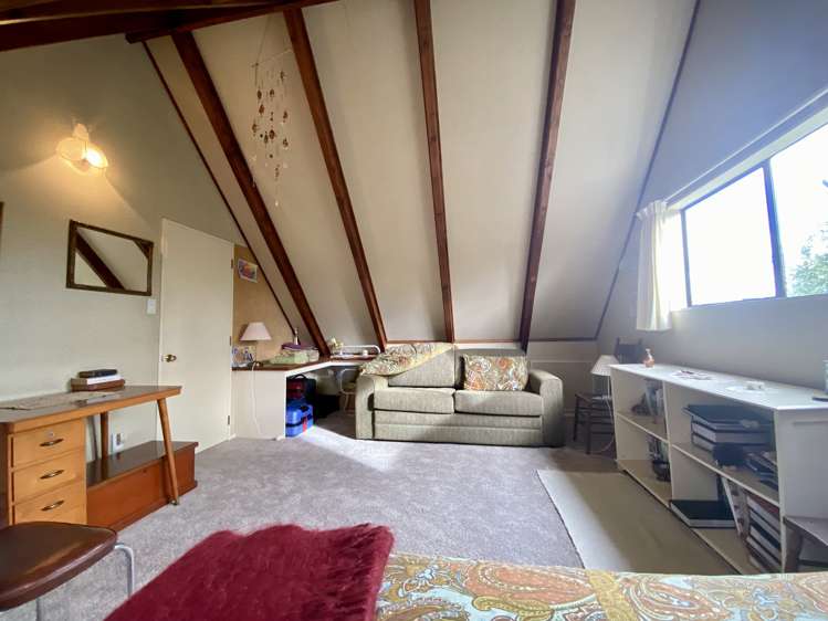 8 Escort Grove Awapuni_19