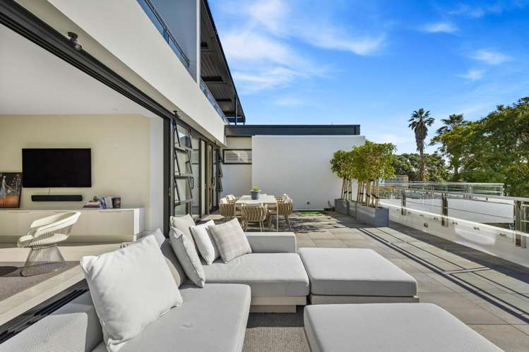 13/258 Hurstmere Road Takapuna_12