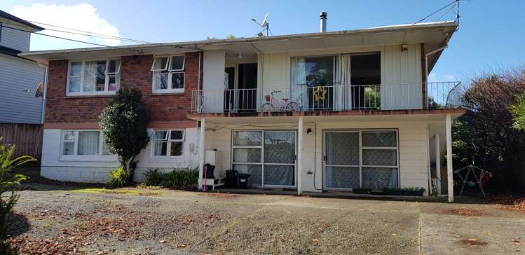 77 Lake Road Northcote_12