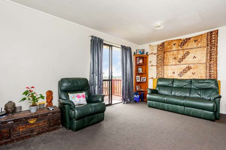 2/112 Solar Road Glen Eden_5