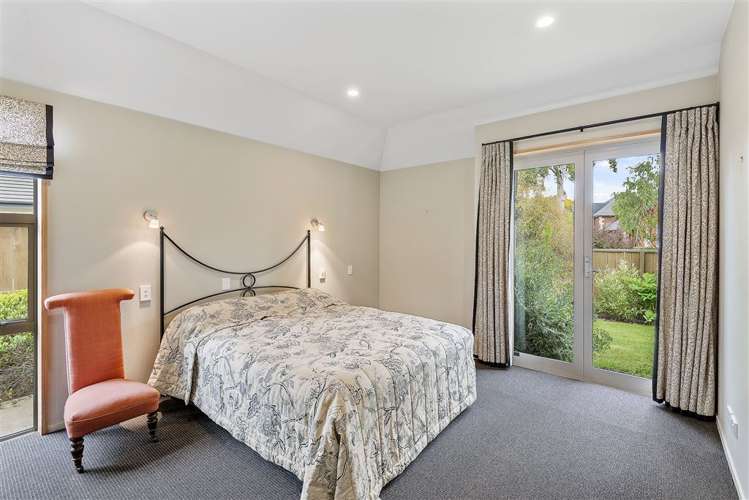 37 Chateau Drive Burnside_12