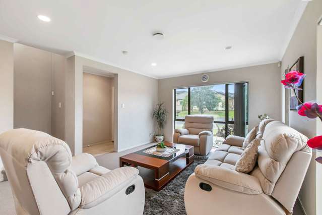 24 Sarteano Drive Manurewa_4