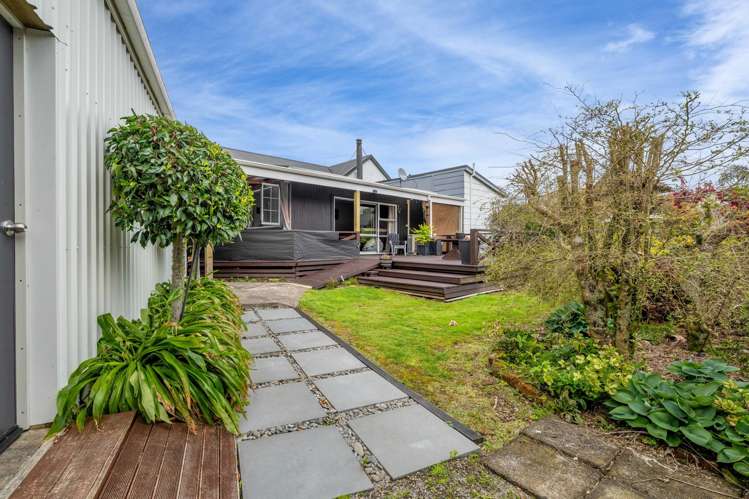 18 Pembroke Road Stratford_27