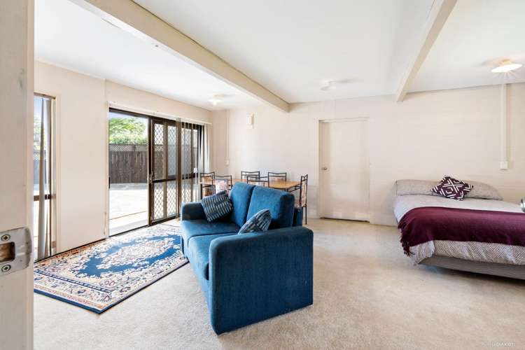 8 Kaanapali Place Wattle Downs_12