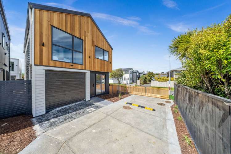 Lot 3, 8 Indus Place Half Moon Bay_24