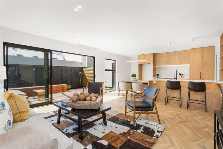 2/6 Naseby Street Merivale_7