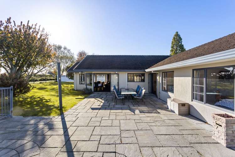 64 Athlone Drive Cambridge_22