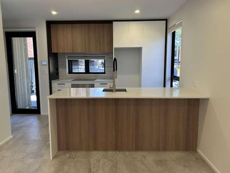 1/894 Colombo Street 1419_3