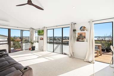 33 Dingadee Street_2