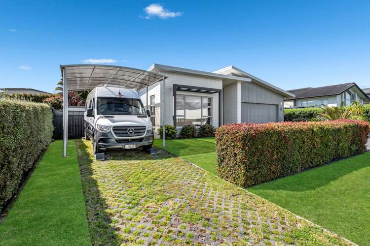 6 Lydiard Place Beachlands_8