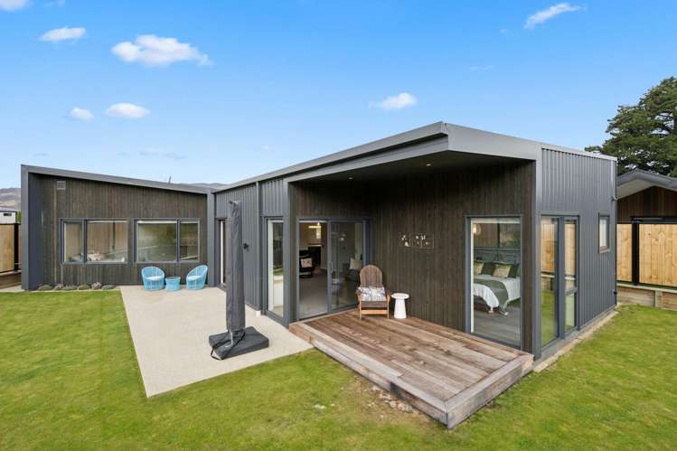 93 Magnum Drive Cromwell_22