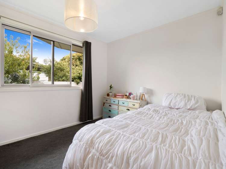 5 Darroch Street Fairy Springs_16