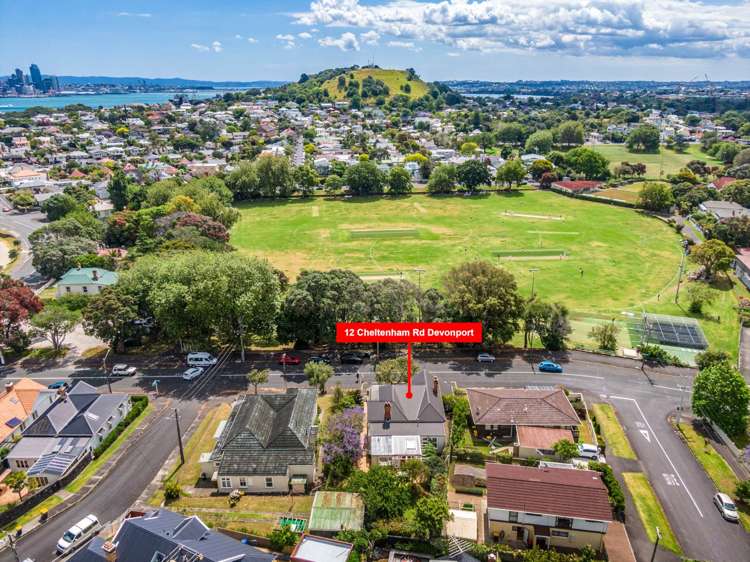 12 Cheltenham Road Devonport_33