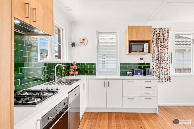 40 Hewer Crescent Naenae_3