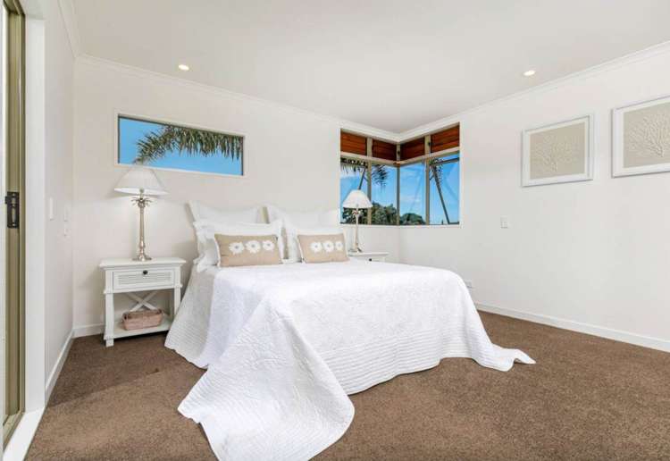 71a Cliff Road Torbay_16