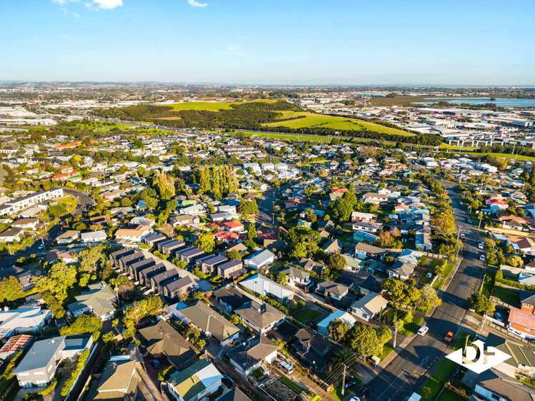 46 Commissariat Road Mount Wellington_33