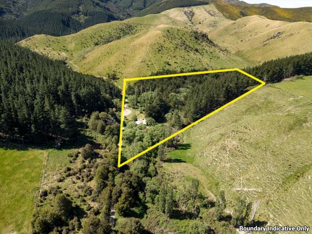 OFF THE GRID - SELLING BELOW RATEABLE VALUE