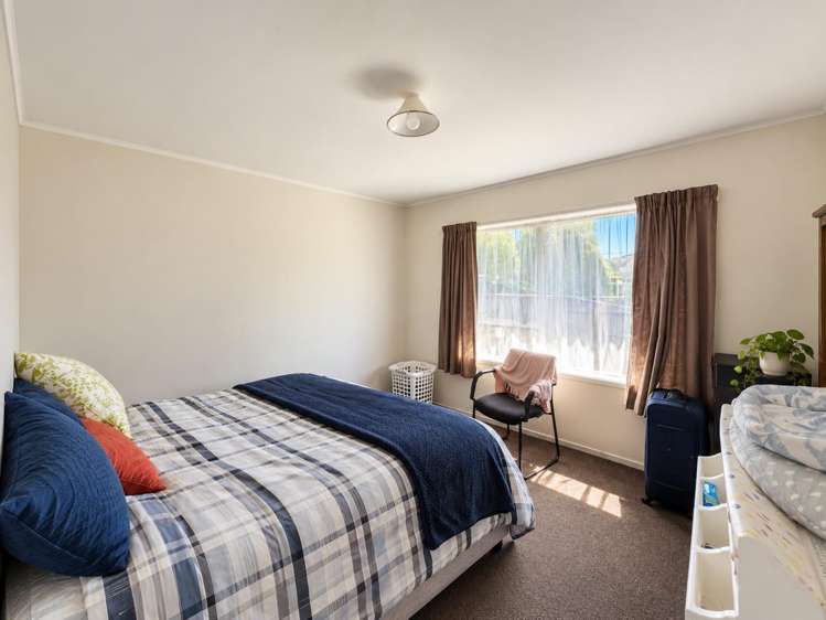 2/10 Brierley Place 10839_6
