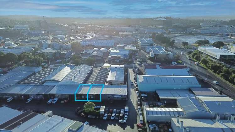 Units 3&4 | 10 Olive Road Penrose_1