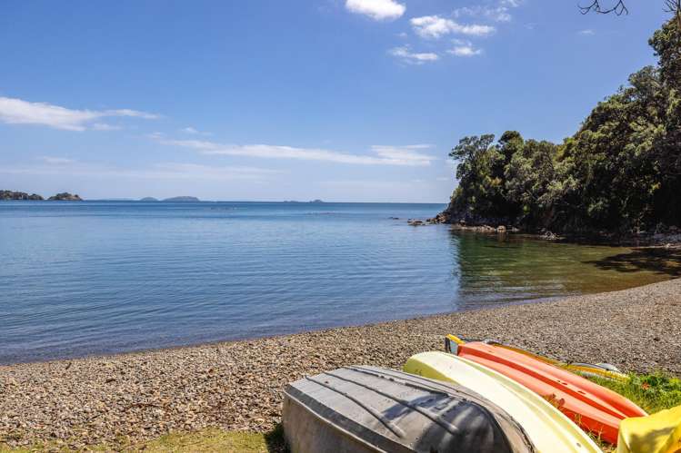 35 Hekerua Road Oneroa_24