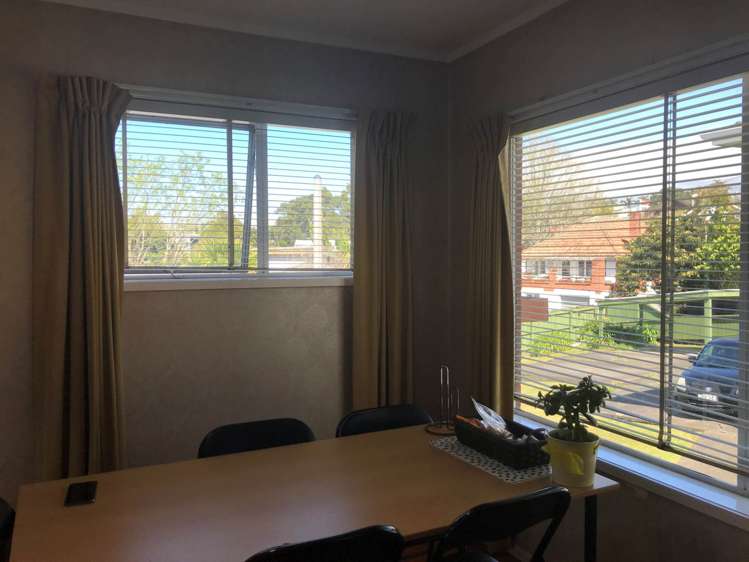 3/240 Onewa Road Birkenhead_3